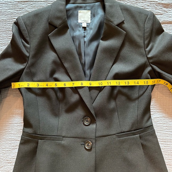 Halogen 2 piece skirt suit, size 2 Brown - Picture 8 of 13